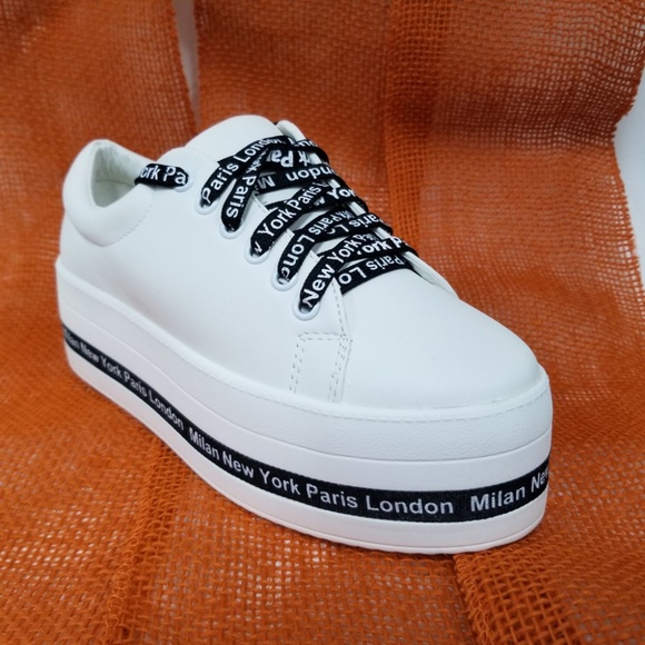 New Womens Lace Up Round Toe Platform Sneakers - Picture 2 of 8